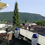 4 Sterne Lind Apartamento *